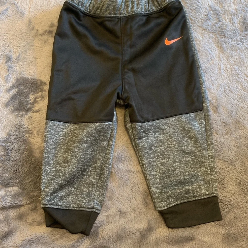 Nike Dri-FIT Orange Activewear - Picture 5 of 7